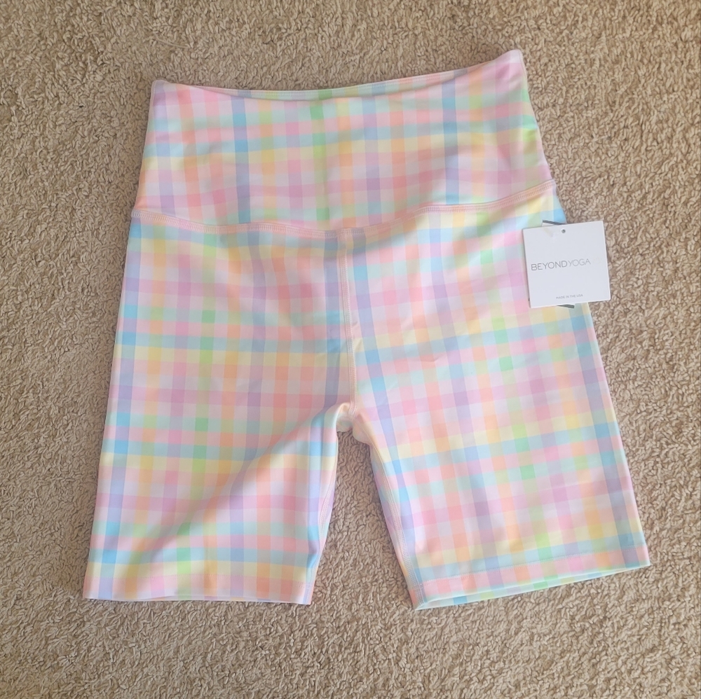 XL Beyond Yoga Women's High Waisted Biker Shorts